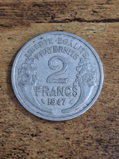 France 1947, 2 Francs Coin - free standard postage