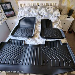 Xpeng  G6.  Accessories all brand new and never used!!!