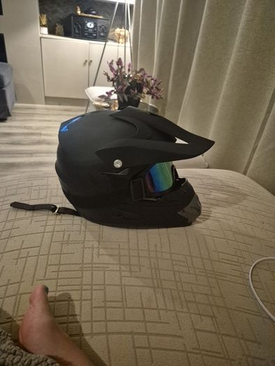 mountain bike helmet