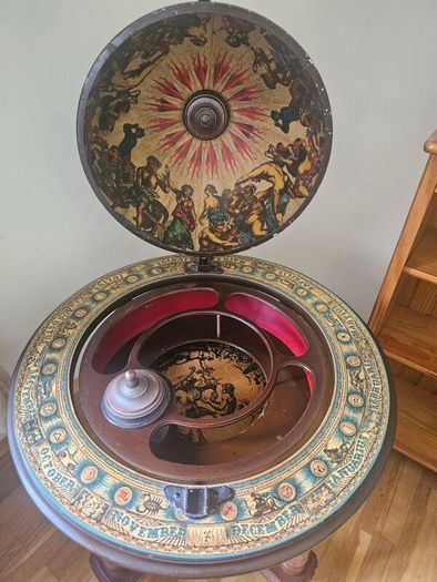 Vintage Globe Bar Cabinet with Wheels