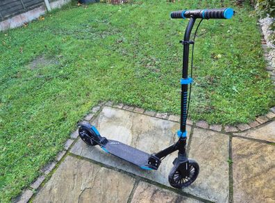 Kids scooter