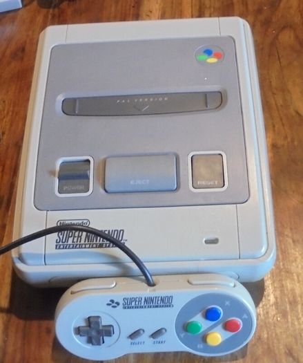 Super Nintendo SNES + Controller