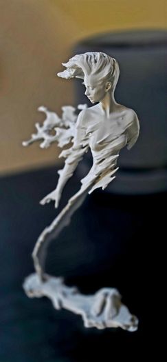 Aura of Motion - Dynamic Flow Sculpture