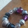 Vintage bracelet with purple beads. Image 4