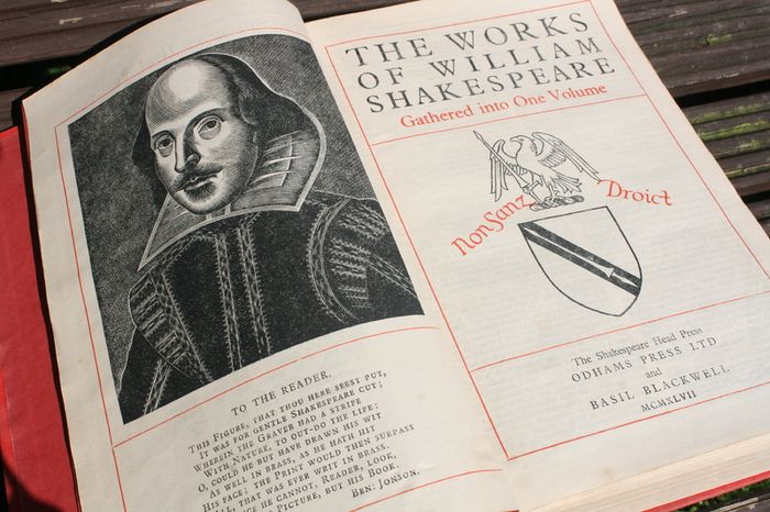 The Complete Works of William Shakespeare/Odhams and Blackwell /1947