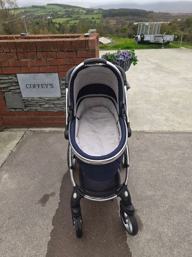 Egg pram 3-piece set in navy