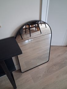 Arched mirror