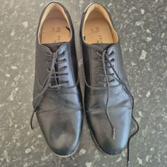 Black dress shoes