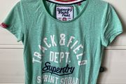 Superdry t-shirt / top for women / ladies, in very good condition. Size XS.