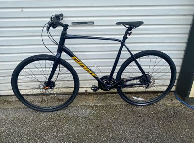 Giant Escape Disc 3 Hybrid 2026 Brand New