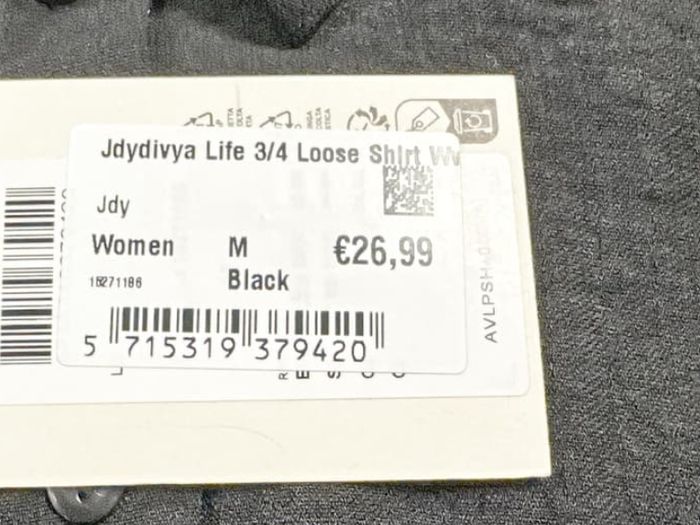 BNWT Classic Black Short Sleeve Button-Up Shirt