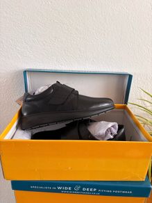Mens shoes