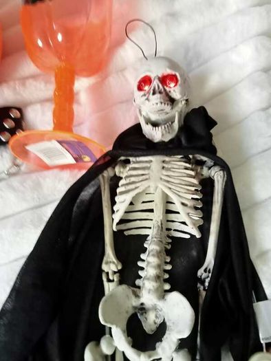 Halloween Decoration & Treat Bucket Bundle (Multi-Piece Spooky Set)