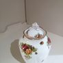 CHELSEA VASE 22cm 8.75" Royal Albert Old Country Roses Bone China Image 3