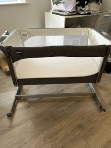 Chicco bedside crib/next-to-me crib