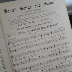 BOOK - Vintage  - Sacred Songs & Solos - Sankey