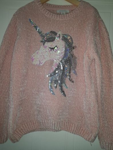3 girls jumpers