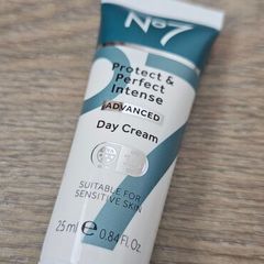 No.7 Protect And Perfect Intense Advanced Day Cream 25ml Unopened