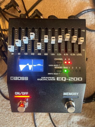 boss eq200