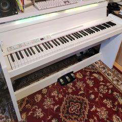Beautiful Korg Lp380-u Digital Piano BRAND NEW!