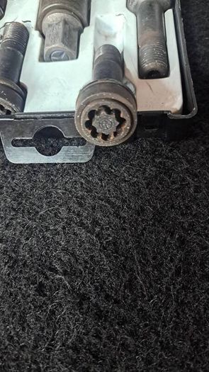 Mercedes Wheel Locks