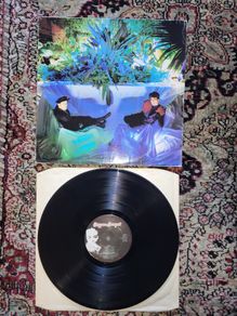 Associates: Sulk  LP Ireland