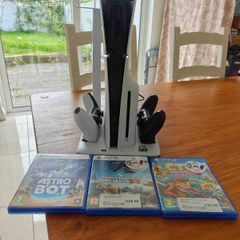 PlayStation 5 Slim disc edition and Vr2