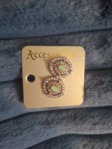 NWT Accessorise Mint Green  Earrings