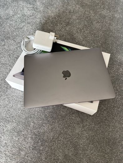 Macbook Pro 13 inch M1