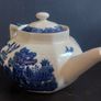 Lovely True Vintage, Almost Antique Octagonal Willow Pattern Teapot by Royal Doulton, Circa 1930, Small Chip Under the Spout Image 7