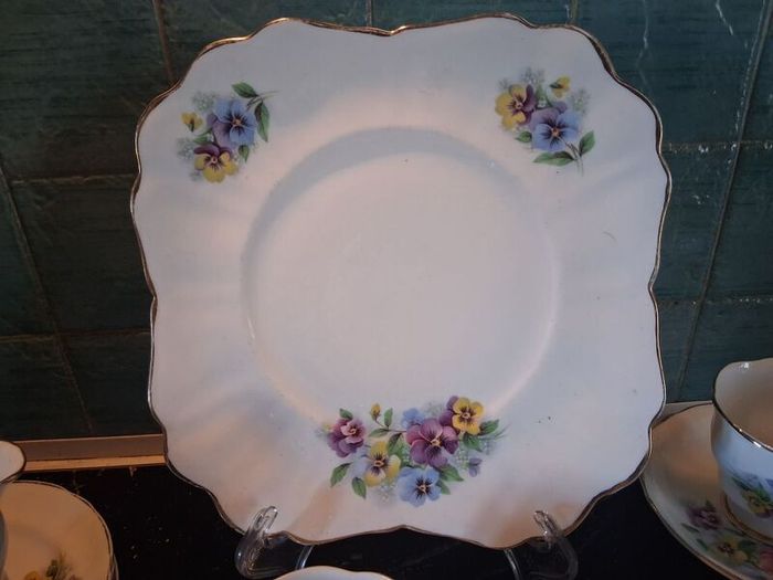 Arklow Pottery Fine Bone China Teaset