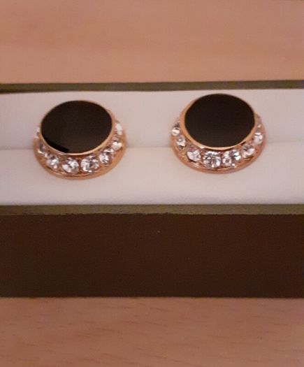 Gold Tone- Black Stone - Links For Men