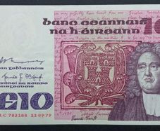 Ireland | 10 Pounds | 1979 | P.72a | Prefix - GLC | aUNC