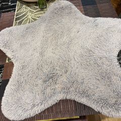 Star shape kids rug D80cm