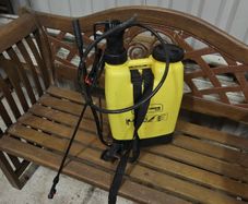 knapsack sprayer