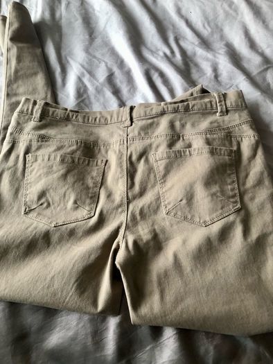 Skinny camel jeans