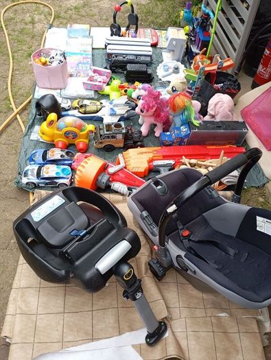 toys