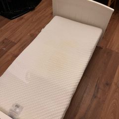 Kids / Toddler bed