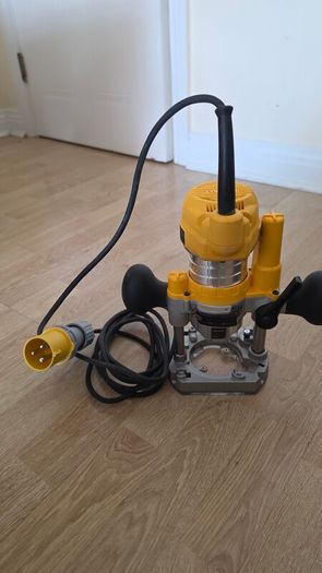 DeWalt Plunge Router / Trimmer