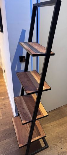 ladder display unit