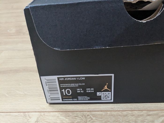 Jordan 1 Low "Hemp/White" sneakers