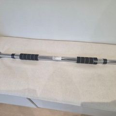 Adjustable ultrasport pull up bar for door frame
