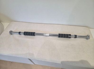 Adjustable ultrasport pull up bar for door frame