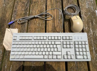 Mitsumi KFKEA5SA Keyboard & Microsoft 2.0A Mouse Retro Vintage Computer items 2000