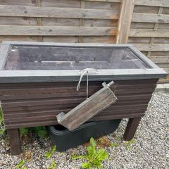 Potting Table / Seedling