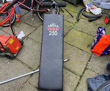 incline weights bench