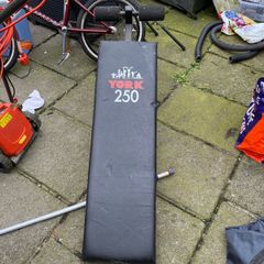 incline weights bench