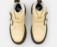 Dr Marten Devon Loveheart Cream Leather