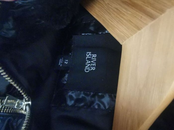jacket River Island