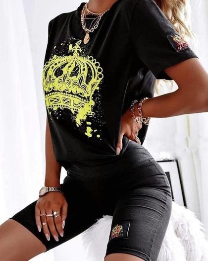 Short sleeve top, shorts